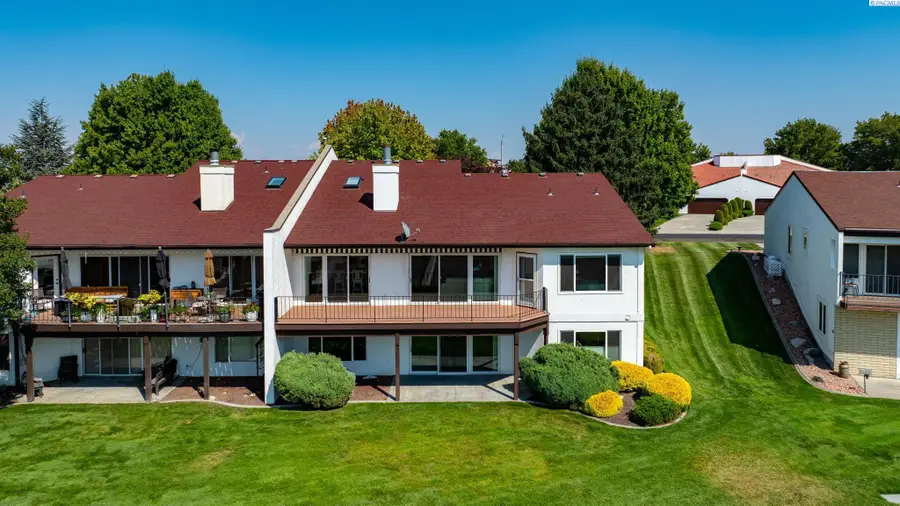 1913 Meadows Dr N, Richland, WA 99352 - Image #2