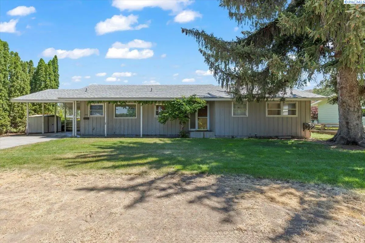 1020 Elm St, Prosser, WA 99350 - #1