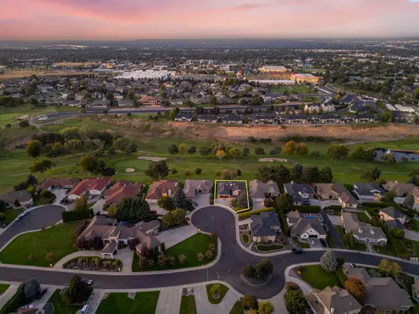 3501 S Quillan Ct, Kennewick, WA 99337