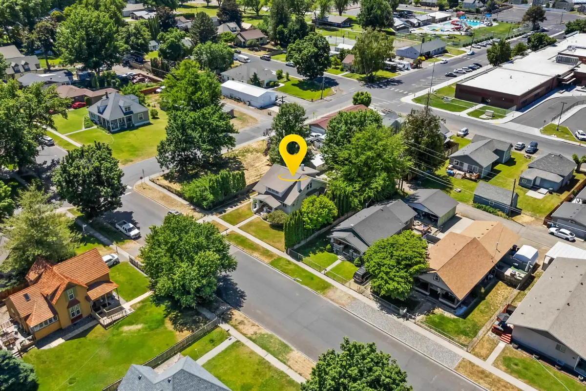 837 Court Street, Prosser, WA 99350 - Image #1