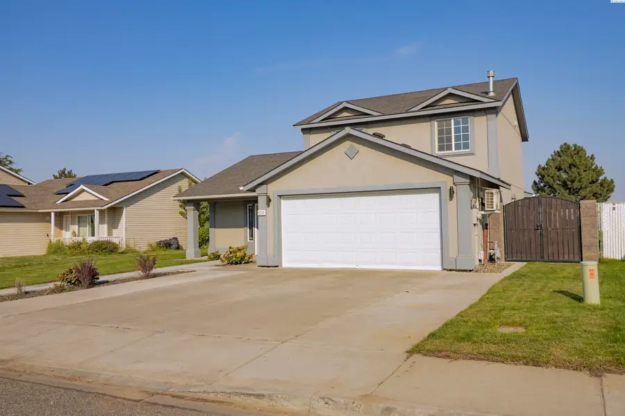 1211 N Beech Ave, Pasco, WA 99301 - Image #2