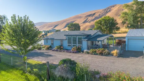 14204 W Yakitat Place, Benton City, WA 99320