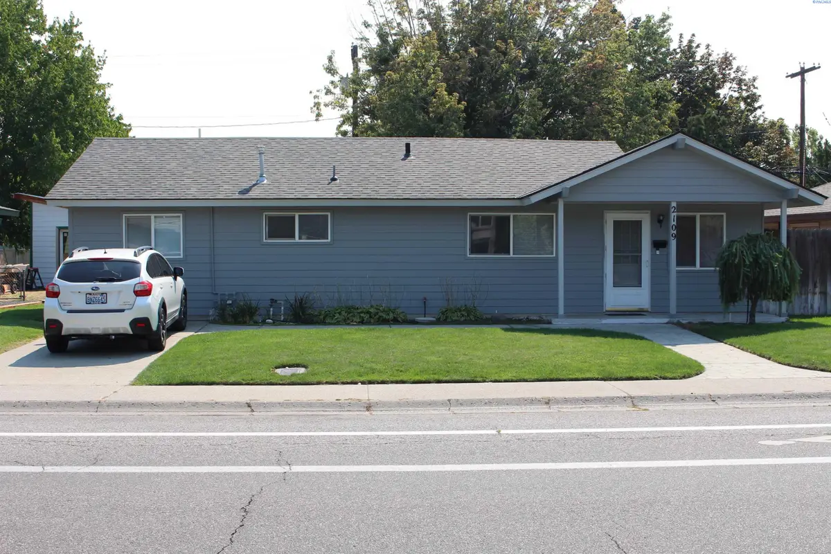 2109 Duportail St, Richland, WA 99352 - Image #1