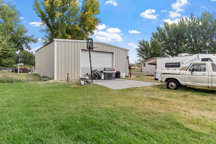 65115 N 56th Pr Ne, Benton City, WA 99320 - Image #2