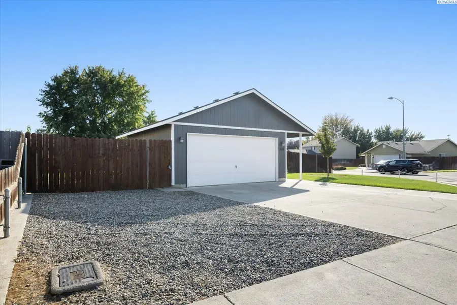 6316 Camden Drive, Pasco, WA 99301 - Image #2
