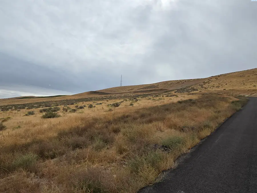 NKA N. Foxhill Drive (94.16 Acres), Benton City, WA 99320 - Image #3