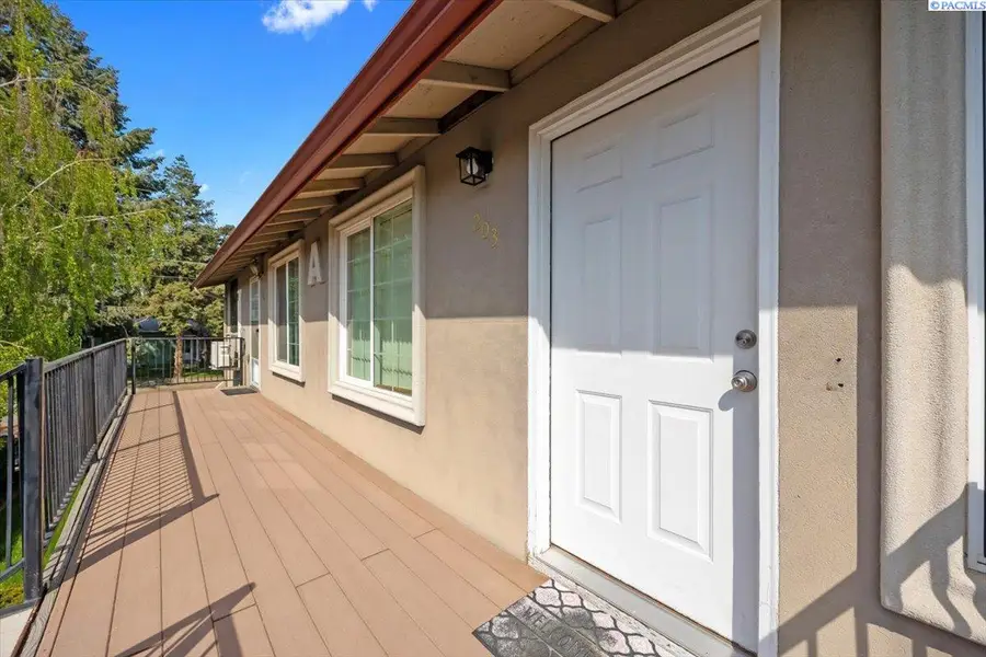 526 S 40th #a203 #A203, West Richland, WA 99353 - Image #3