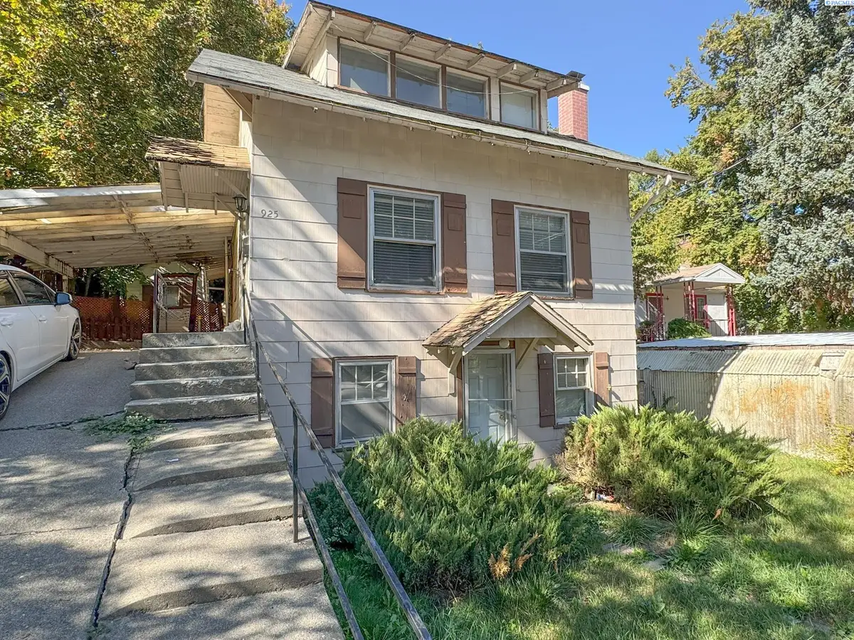 925 NE D St, Pullman, WA 99163 - Image #1