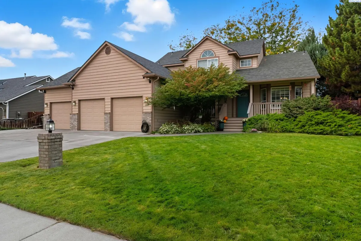 204 Brookwood Loop, Richland, WA 99352 - Image #1