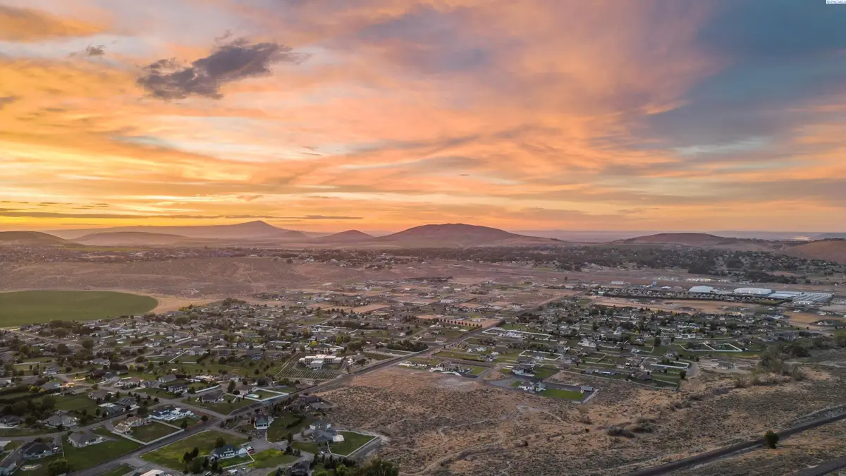 108003 E 245 Pr Se, Kennewick, WA 99338 - Image #1