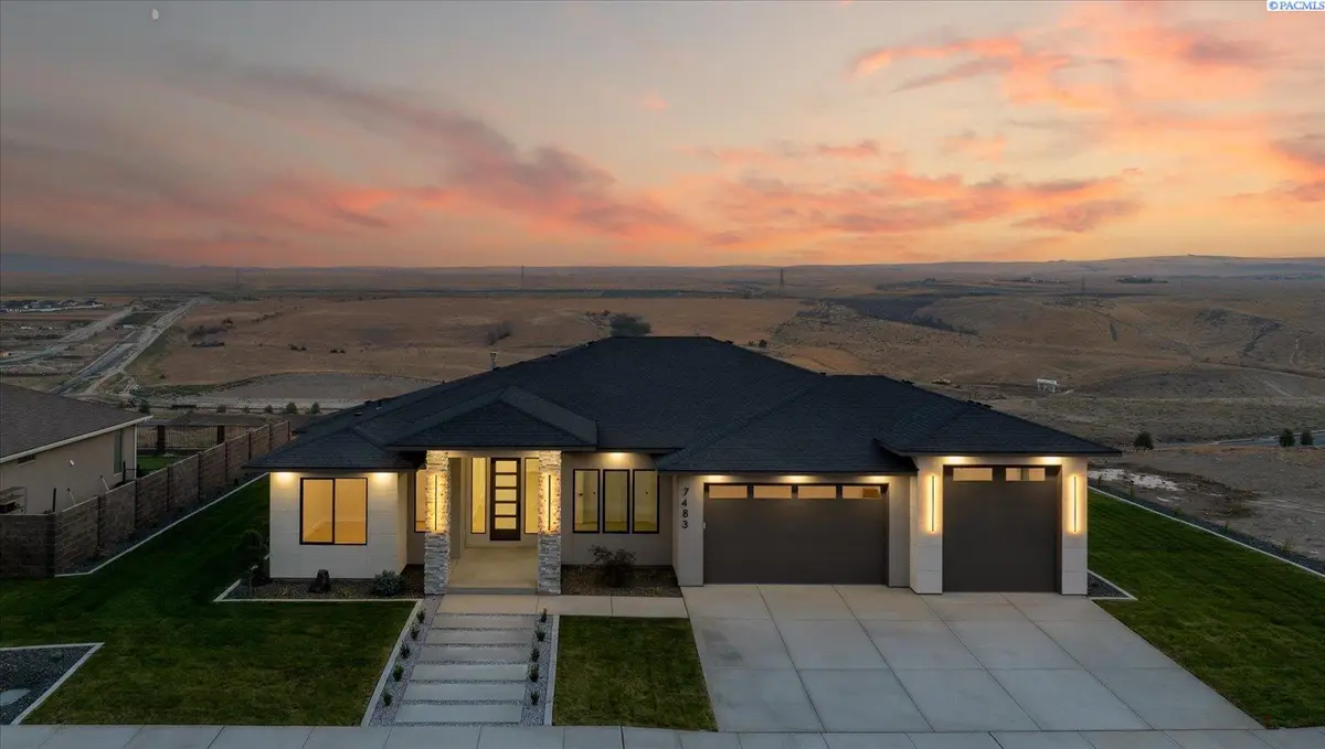 7483 W 23rd Ave #11, Kennewick, WA 99338 - Image #1