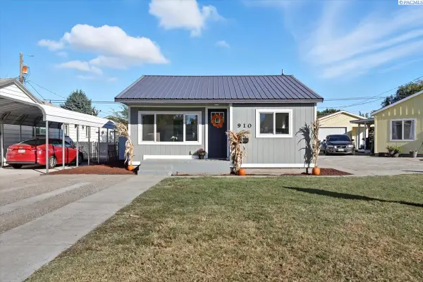 910 Wright Ave, Richland, WA 99352