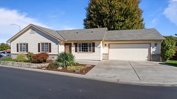 2451 S Arthur Ct, Kennewick, WA 99338