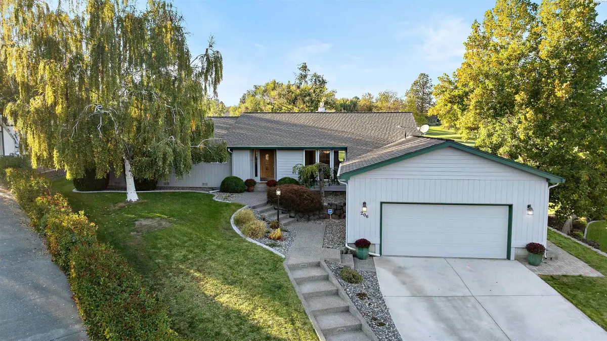 206 Greenbriar West, Richland, WA 99352 - Image #1