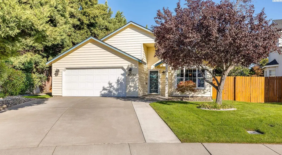 8700 W Bonnie Ave., Kennewick, WA 99336 - Image #1