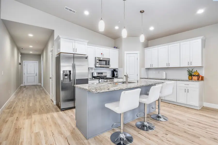 4951 Smitty Drive, Richland, WA 99352 - Image #2