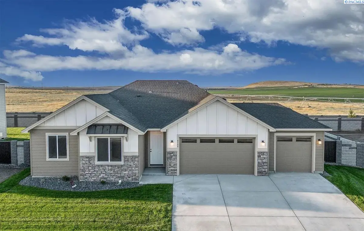 8184 Lennox St, West Richland, WA 99353 - Image #1