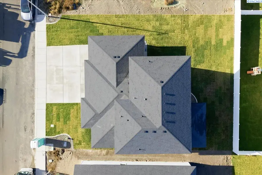 8801 Silver Mound Dr, Pasco, WA 99301 - Image #3