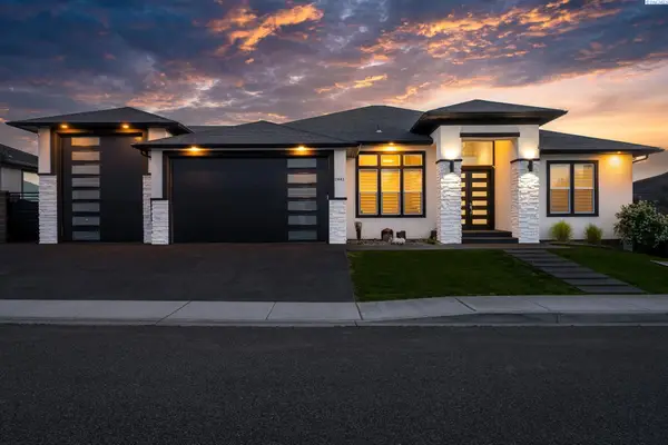 2441 Tiger Ln, Richland, WA 99352