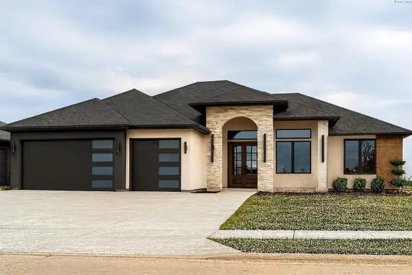 2879 Savanna Avenue, Richland, WA 99352