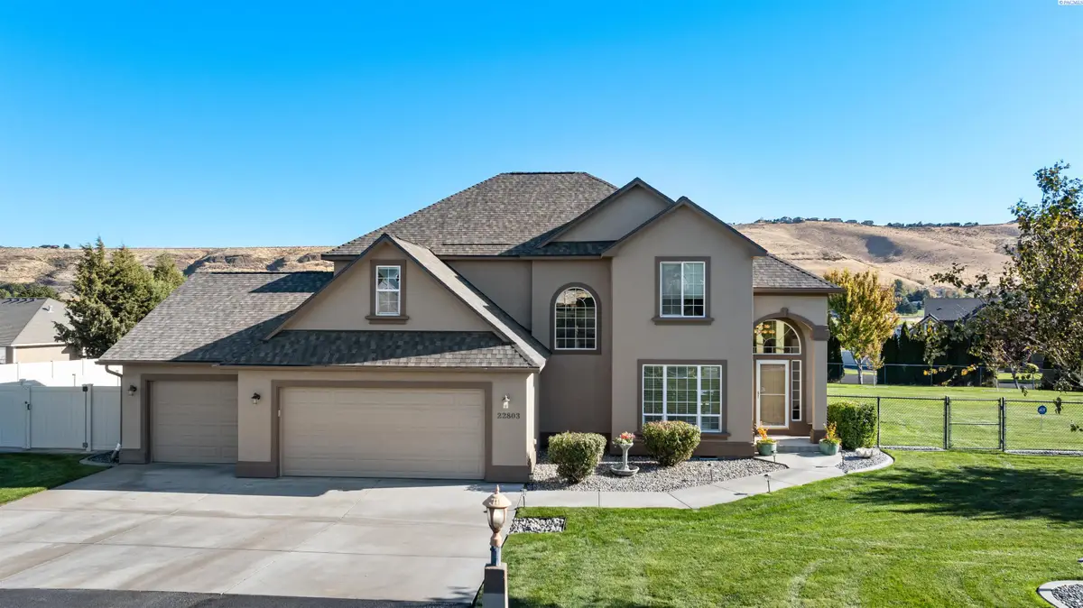 22803 Cottonwood Springs Blvd, Kennewick, WA 99338 - #1