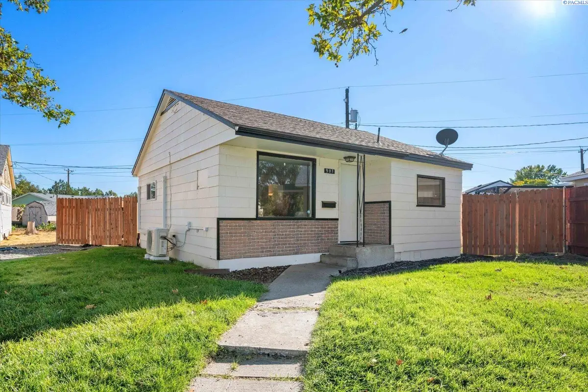 901 Downing St., Richland, WA 99352 - Image #1
