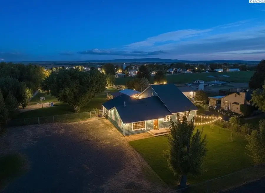 103202 W Old Inland Empire, Prosser, WA 99350 - Image #2