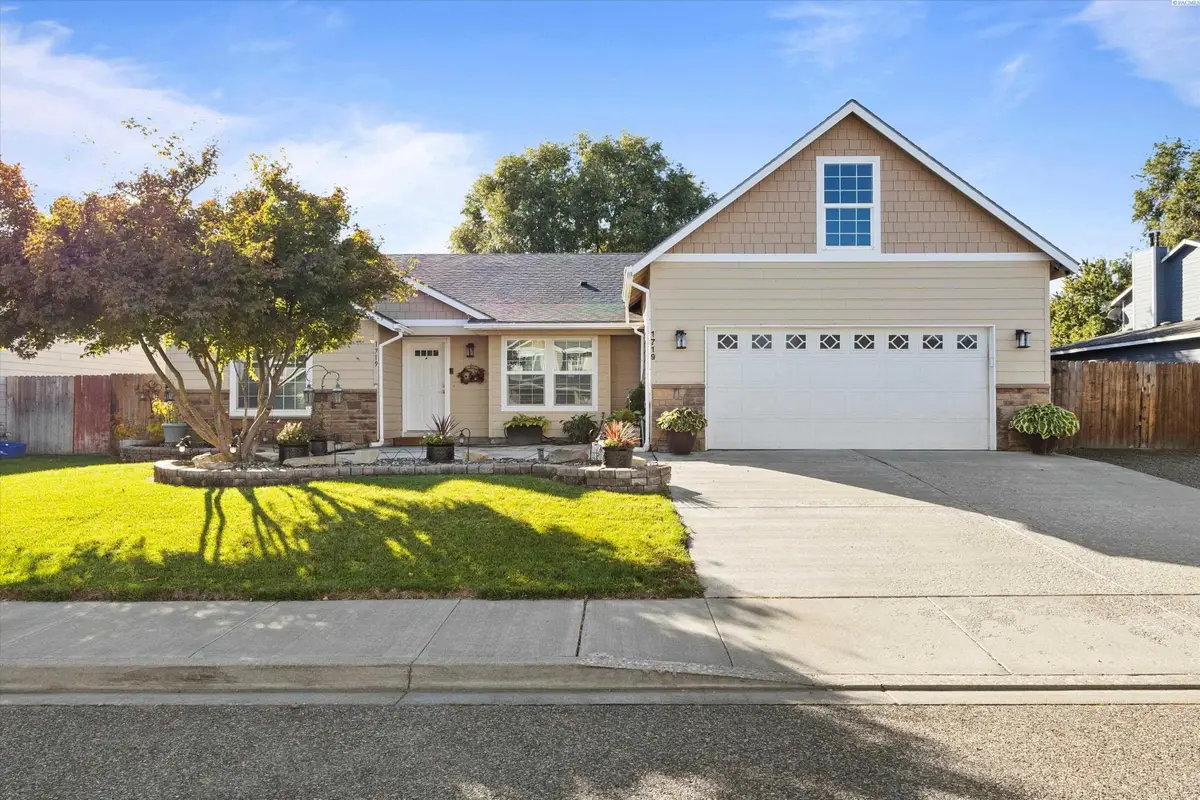 1719 W 39th Ave, Kennewick, WA 99336 - #1