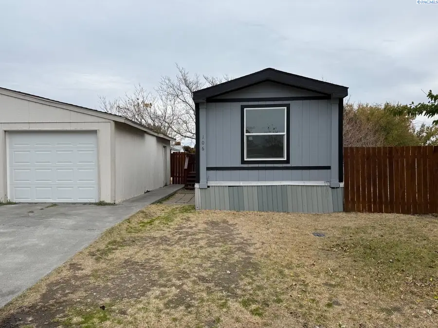 2105 N Steptoe St #106, Kennewick, WA 99336 - #2