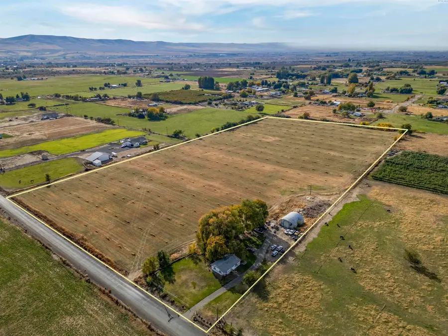 7702 N Griffin Road, Prosser, WA 99350 - Image #2