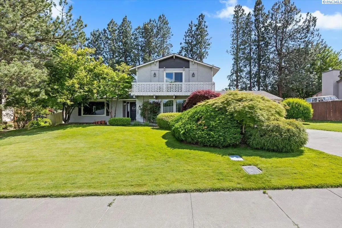 109 Broadmoor, Richland, WA 99352 - Image #1