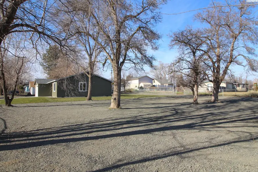 5604 Echo Street, West Richland, WA 99353 - Image #2