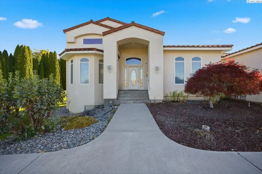 1222 Country Ridge Dr, Richland, WA 99352 - Image #2