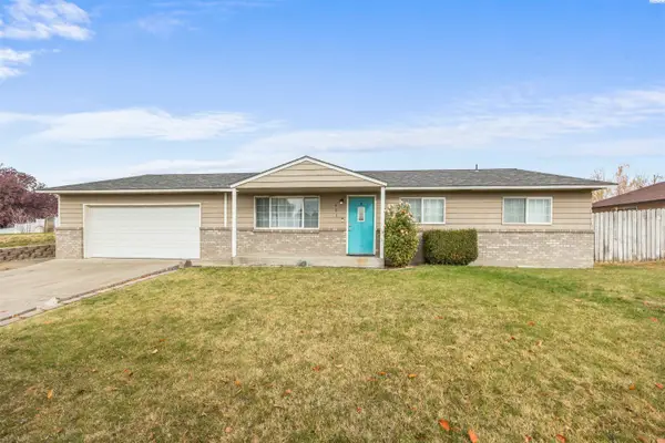 621 Westwind Drive, Zillah, WA 98953