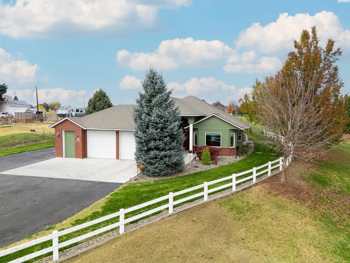 7611 Van Belle Rd., Sunnyside, WA 98944 - Image #1