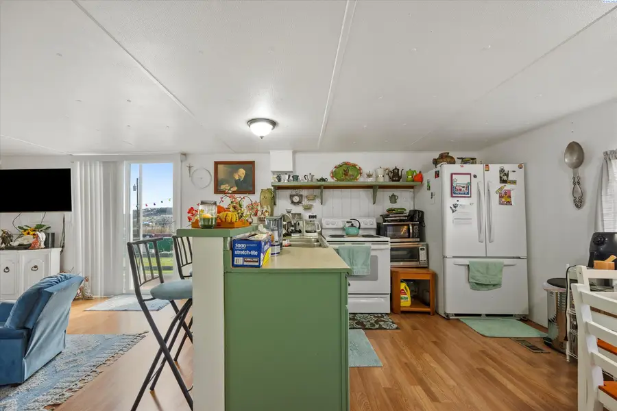 110 Tacoma, Eltopia, WA 99330 - Image #2