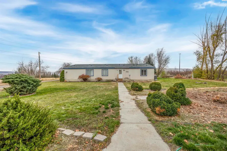 11816 W Acord Road, Benton City, WA 99320 - Image #2