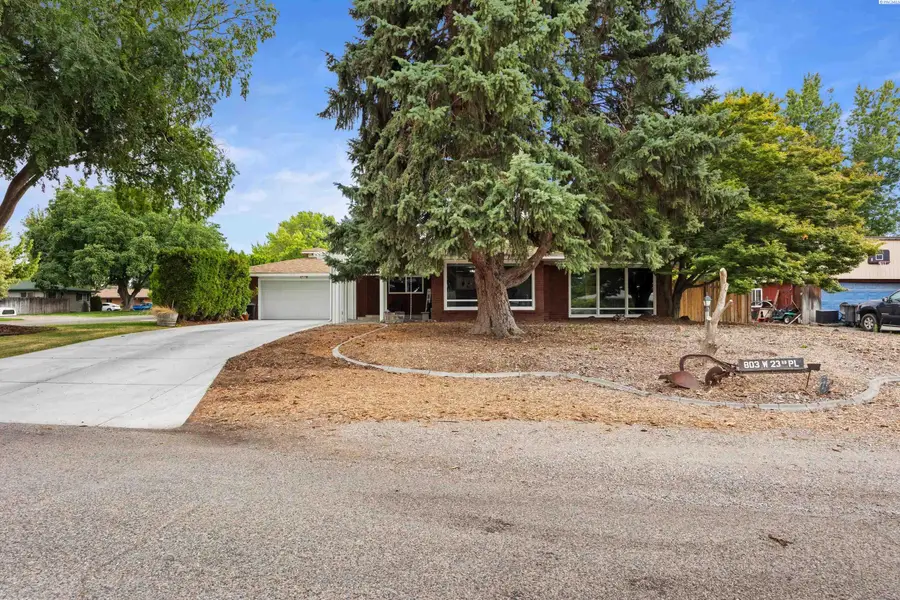 803 W 23rd Pl, Kennewick, WA 99337 - Image #3