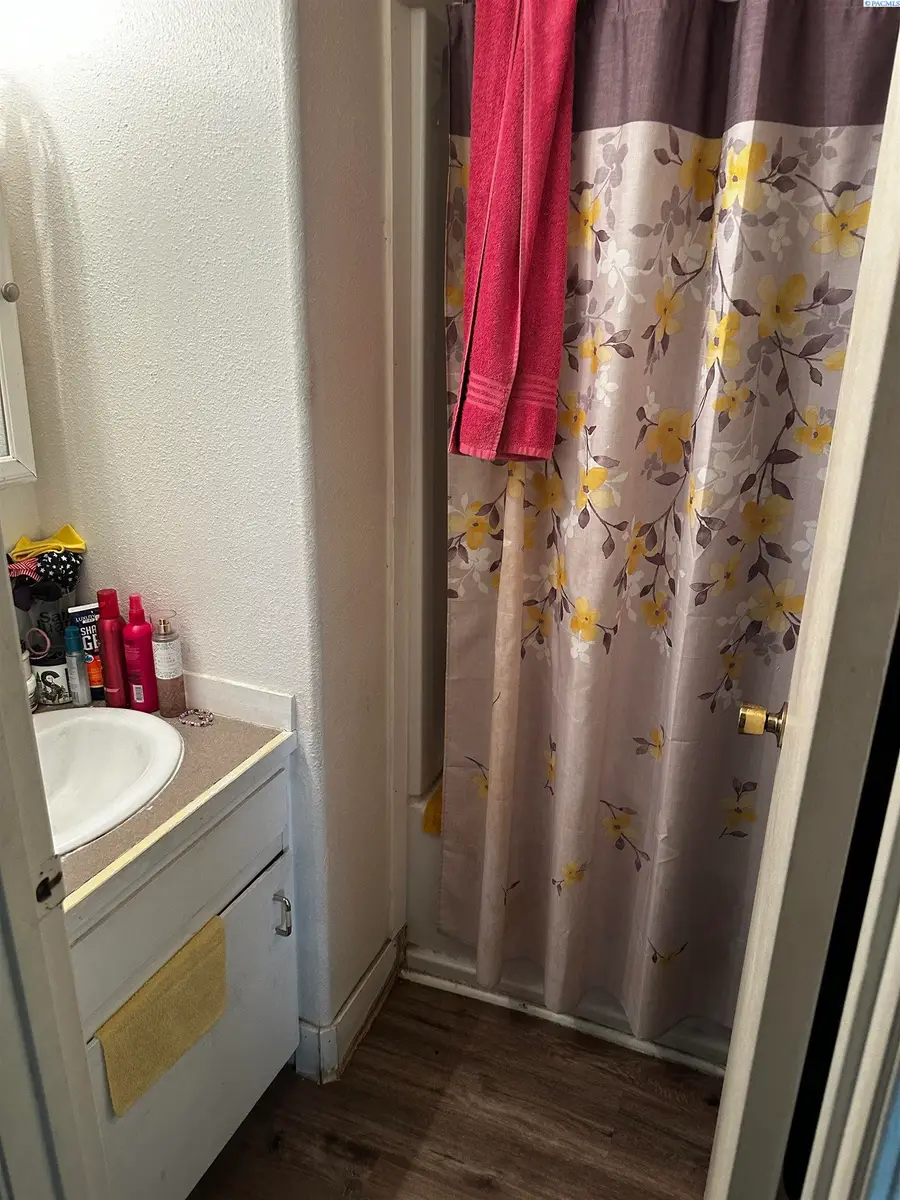 208 S Dawes, Kennewick, WA 99336 - Image #3