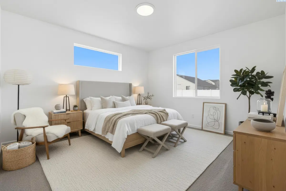 501 Amberly Ave, Grandview, WA 98930 - Image #1