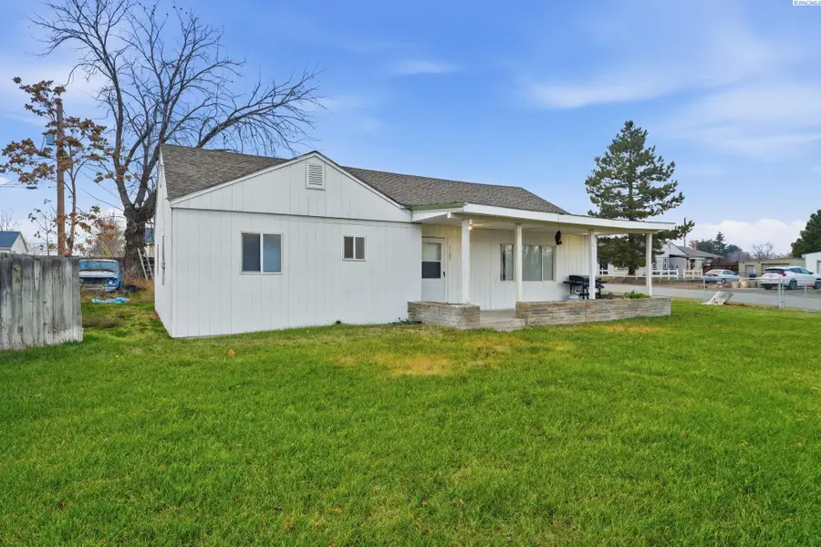1107 11th Street, Benton City, WA 99320 - Image #2