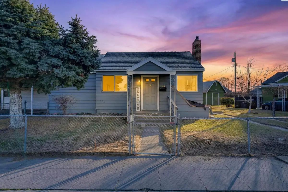 720 W Sylvester Street, Pasco, WA 99301 - Image #1