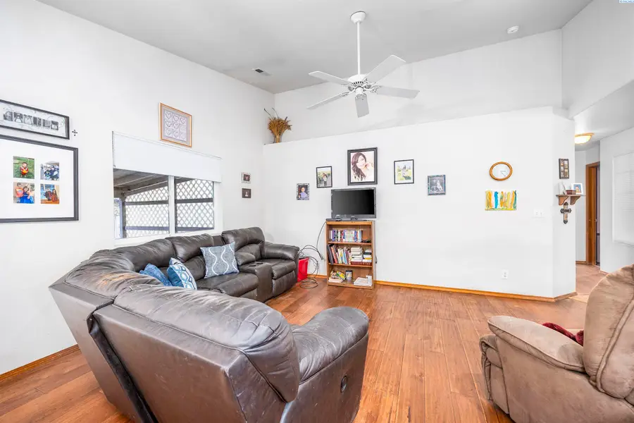 7219 W 4th Ave, Kennewick, WA 99336 - Image #3