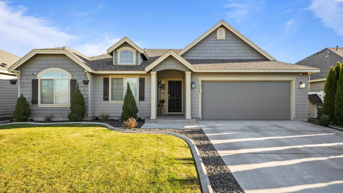 1752 S 13th St, Sunnyside, WA 98944 - Image #1