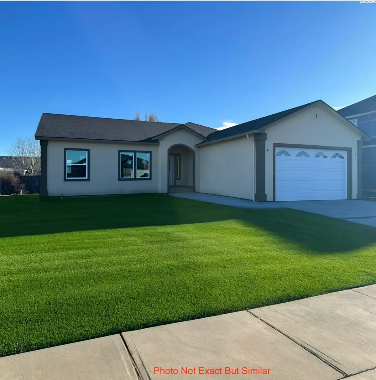 304 Victoria St, Sunnyside, WA 98944 - Image #1