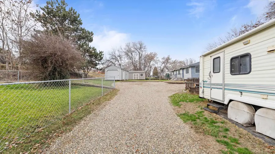 517 S 1st St #12, Sunnyside, WA 98944 - Image #2