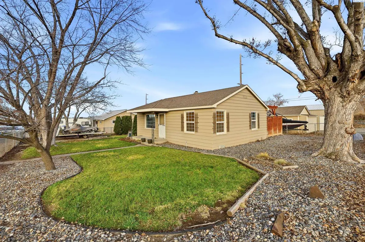1204 N Neel Loop, Kennewick, WA 99336 - Image #1