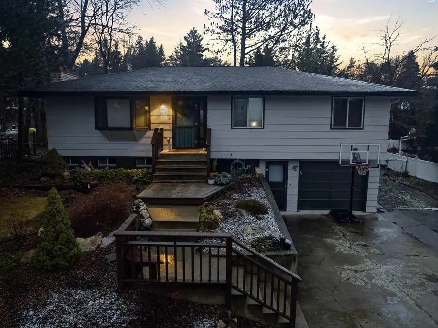 1835 NW Turner Dr, Pullman, WA 99163 - Image #2