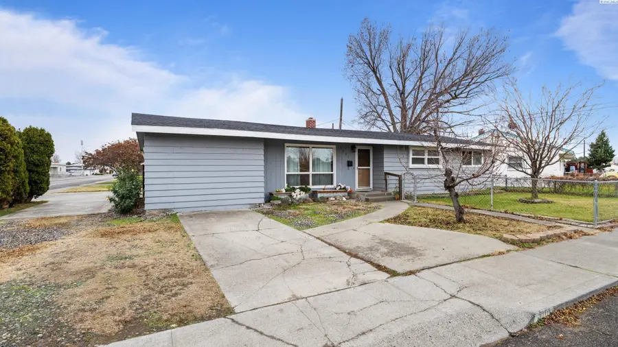 1001 S Benton Street, Kennewick, WA 99336 - Image #2