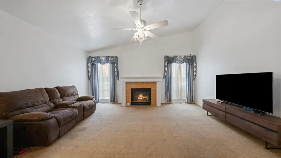 8412 Lancaster Dr., Pasco, WA 99301 - Image #3